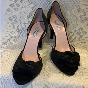 Isaac Mizrahi black satin heel
